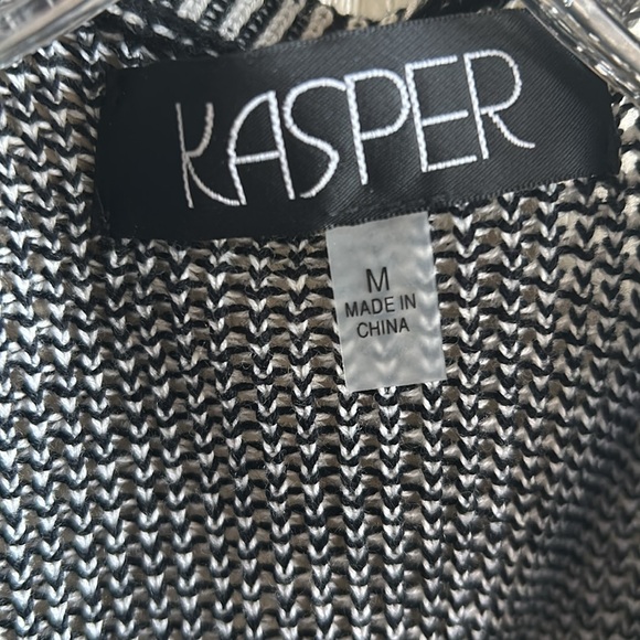 Kasper Womans Sweater Coat Tweed Grey w Black Trimming and Fringe Size M - Picture 5 of 5